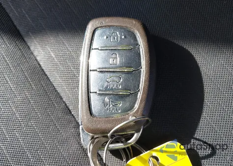 2019 Hyundai Tucson Sport z USA, uszkodzony, nr VIN KM8J33AL5KU045058